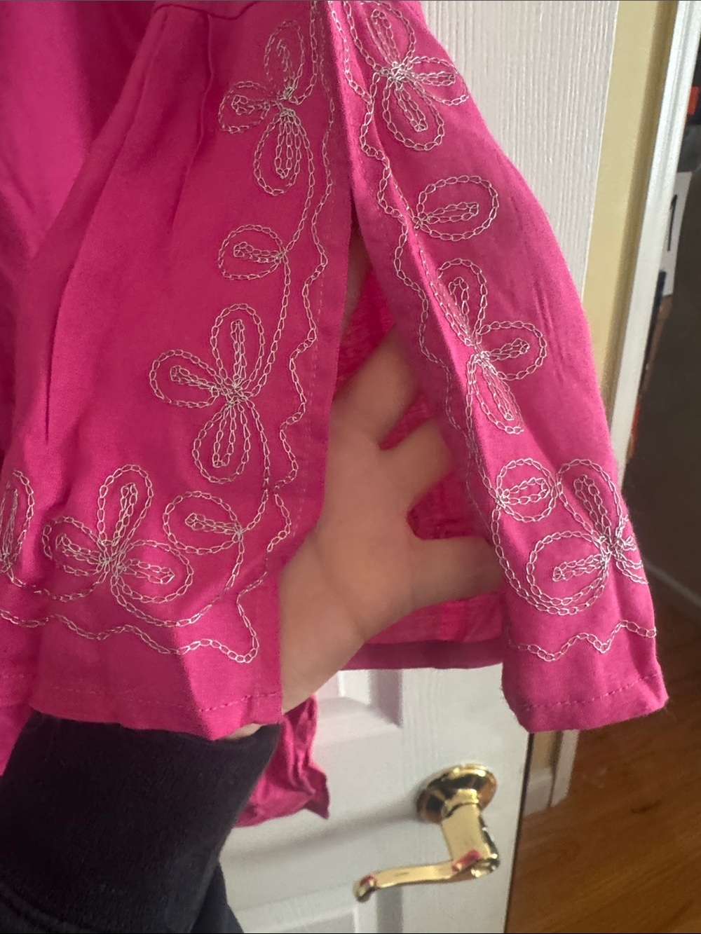 Mossimo Supply Co. Hot Pink Embroidered V-Neck Tunic Top - Picture 4 of 7